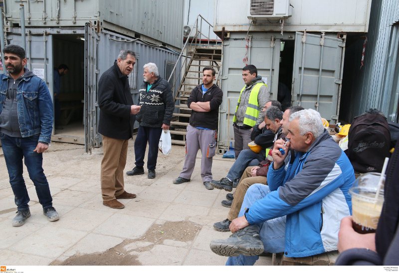 Θεσσαλονίκη: Επεισόδια στη συγκέντρωση για το θάνατο του 50χρονου χειριστή [εικόνες] | iefimerida.gr 4