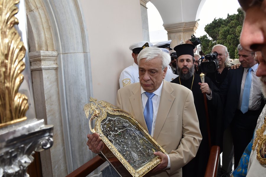 Με λαμπρότητα ο εορτασμός για την Παναγία σε Τήνο και Πόντο -Ηθη και έθιμα από όλη τη χώρα [εικόνες] | iefimerida.gr 1