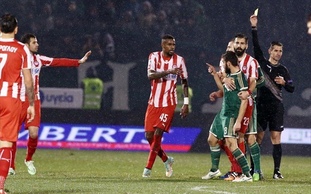 «Φωτιά» για τον τίτλο – Ο Παναθηναϊκός νίκησε 2-1 τον Ολυμπιακό στο ντέρμπι της Λεωφόρου [εικόνες & βίντεο] | iefimerida.gr 1