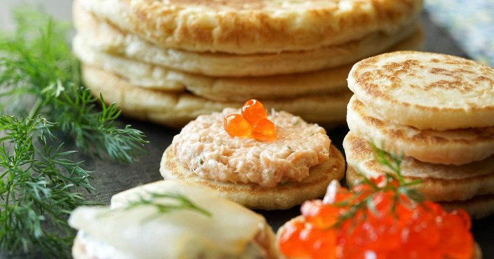 Pancakes με σολωμό καπνιστό | iefimerida.gr 2