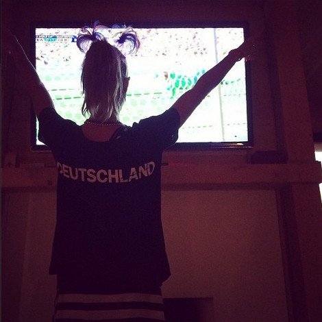 Έξαλλοι πανηγυρισμοί από τη Χάιντι Κλουμ για τη νίκη της Γερμανίας - Τι ανέβασε στο Instagram [εικόνες] | iefimerida.gr 1