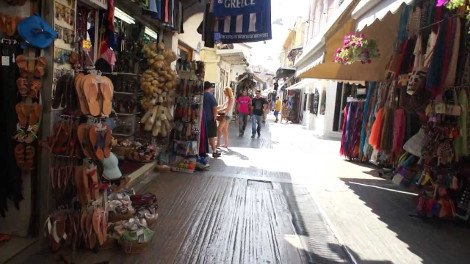 Κάτι συμβαίνει στην Πανδρόσου -Γιατί θα πλημμυρίσει με ταξιδιωτικούς bloggers από 50 χώρες [εικόνες]  | iefimerida.gr 7