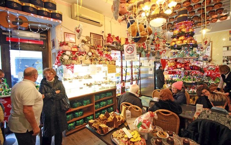 Στο Μιλάνο έφτιαξαν το μεγαλύτερο πανετόνε στον κόσμο! 140 κιλά, 2 μέτρα [εικόνες] | iefimerida.gr 2