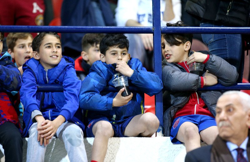 Στην Πλατεία κάθε ματς είναι γιορτή – Παίκτες και οπαδοί του Πανιωνίου σε ένα ακόμη ρεσιτάλ [εικόνες] | iefimerida.gr 8