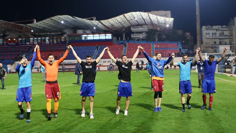 Στην Πλατεία κάθε ματς είναι γιορτή – Παίκτες και οπαδοί του Πανιωνίου σε ένα ακόμη ρεσιτάλ [εικόνες] | iefimerida.gr 0