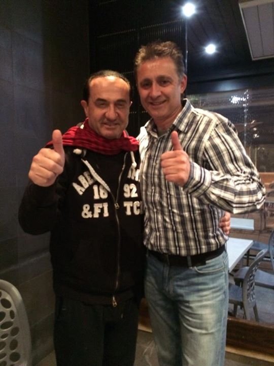 Τα μπουζούκια πήγαν στην Αυστραλία -Οι Ελληνες ομογενείς αποθεώνουν τον Λευτέρη Πανταζή [εικόνες] | iefimerida.gr 0