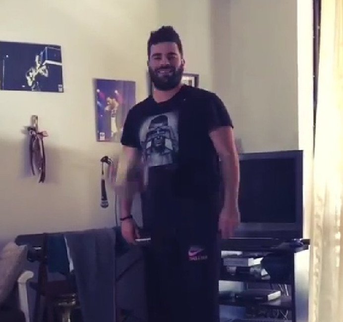 Ο Παντελής Παντελίδης μαγεύει με την μπάλα στα πόδια – Κολπάκια που θυμίζουν... Μέσι [εικόνες & βίντεο] | iefimerida.gr 3