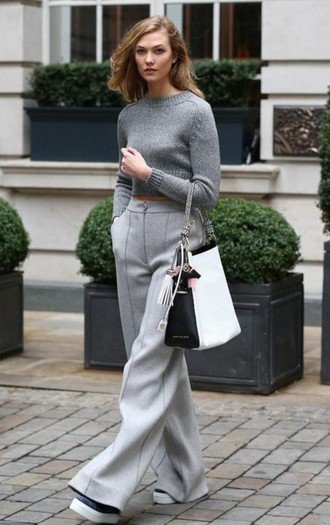 Τέλος τα skinny και τα σκισμένα- Ψηλόμεσες 70's παντελόνες, η νέα «καυτή» τάση [εικόνες] | iefimerida.gr 6