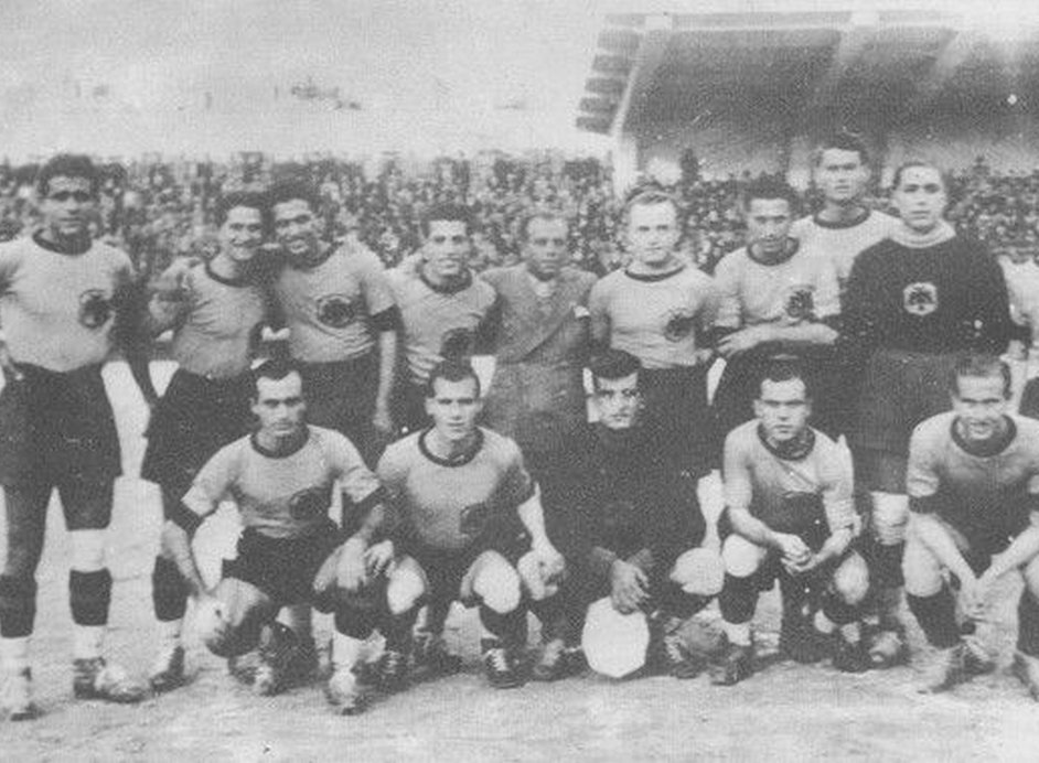 Ελληνες ποδοσφαιριστές απέναντι στις κατοχικές δυνάμεις  -Οι μάχες των αστέρων της εποχής που έχασαν τη ζωή τους το 1940 [εικόνα] | iefimerida.gr 0