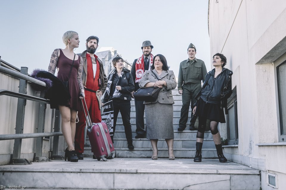 Ταξιδεύοντας με τον ΠΑΟΚ: Η παράσταση που προκάλεσε έντονες αντιδράσεις, επιστρέφει | iefimerida.gr 0