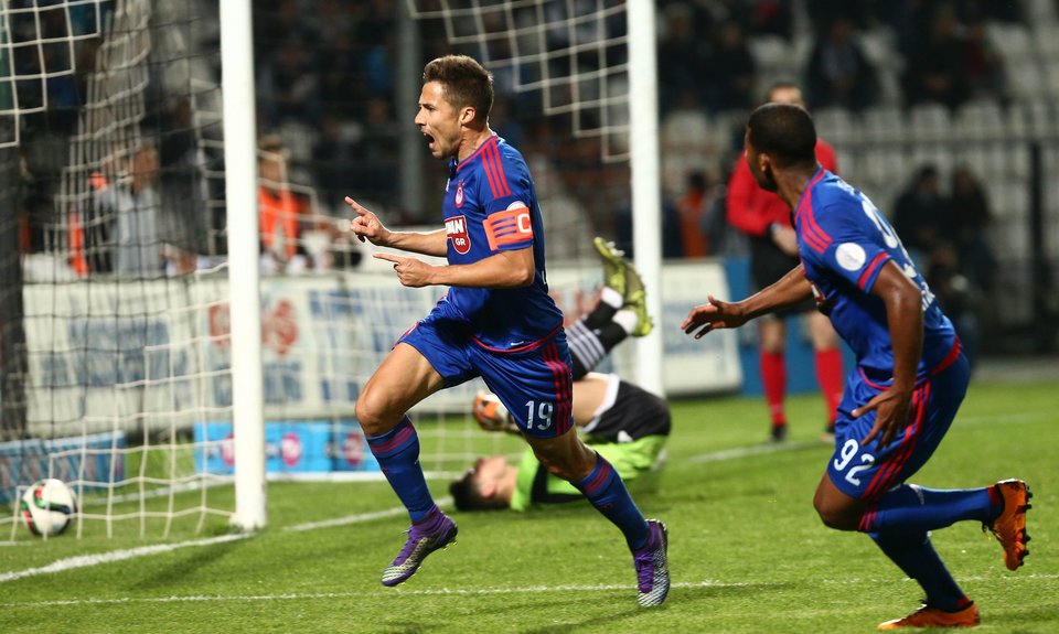 Τοπίο «πολέμου» στην Τούμπα - Τα επεισόδια στο ντέρμπι μέσα από εικόνες | iefimerida.gr 6