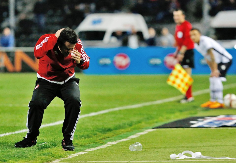 Τοπίο «πολέμου» στην Τούμπα - Τα επεισόδια στο ντέρμπι μέσα από εικόνες | iefimerida.gr 7