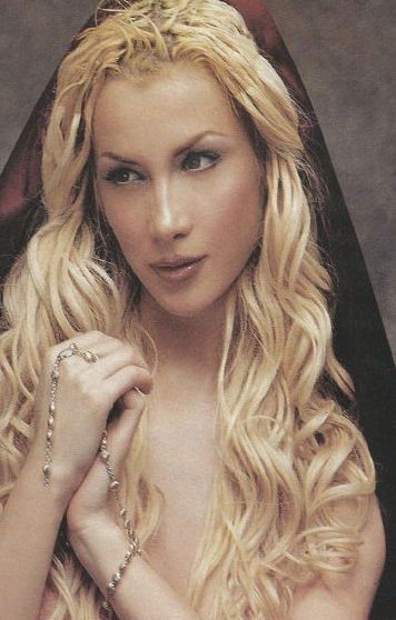 Η Πάολα στα 19 της -Καμία σχέση με την τραγουδίστρια που ξέρουμε σήμερα [εικόνα] | iefimerida.gr 0