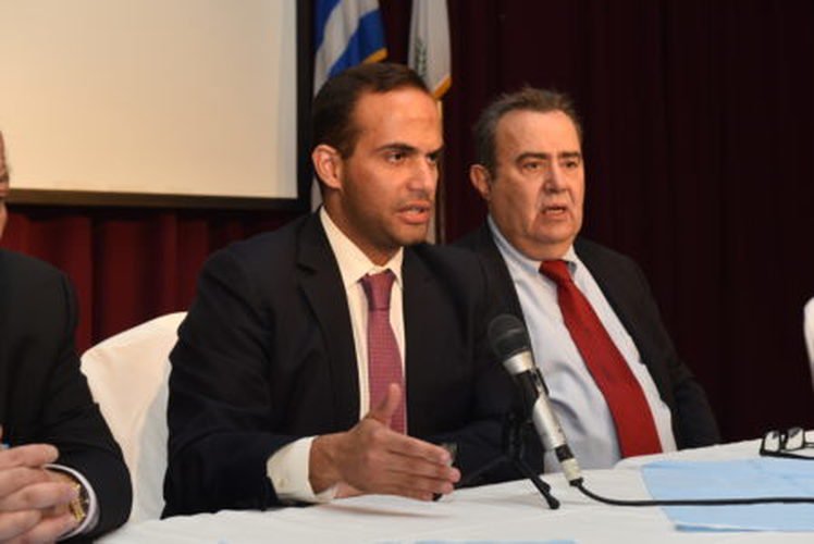 Ποιος είναι ο Ελληνοαμερικανός Τζορτζ Παπαδόπουλος που «καίει» τον Τραμπ - Οι επαφές του στην Αθήνα | iefimerida.gr 0