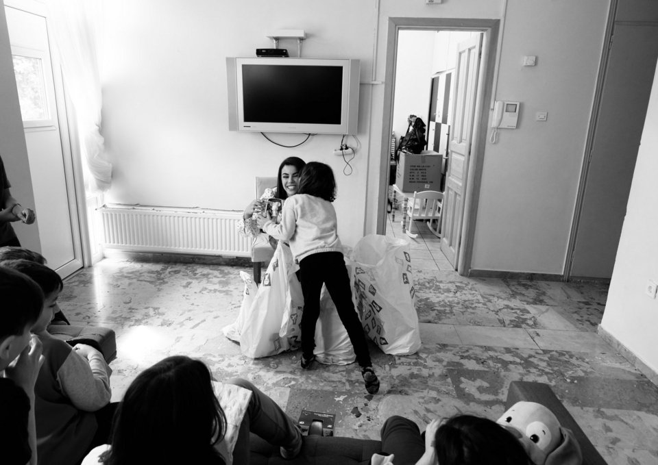 Γαλλικό περιοδικό κάνει αφιέρωμα αλά... Χόλιγουντ στην Ειρήνη Παπαδοπούλου [εικόνες] | iefimerida.gr 2