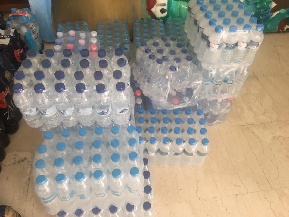 Πρόσκοποι φτιάχνουν σάντουιτς για τους πυροσβέστες που δίνουν μάχη με τις φλόγες [εικόνες]  | iefimerida.gr 6