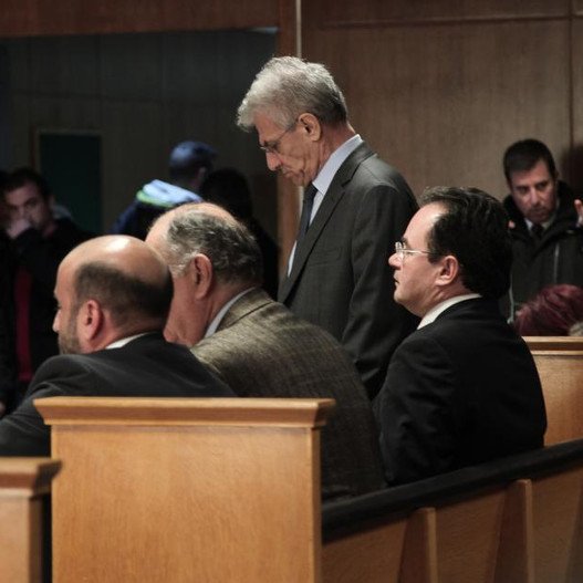 Ξεκίνησε η δίκη Παπακωνσταντίνου στο Ειδικό Δικαστήριο: «Είμαι αθώος» δήλωσε ο πρώην υπουργός [εικόνες] | iefimerida.gr 2