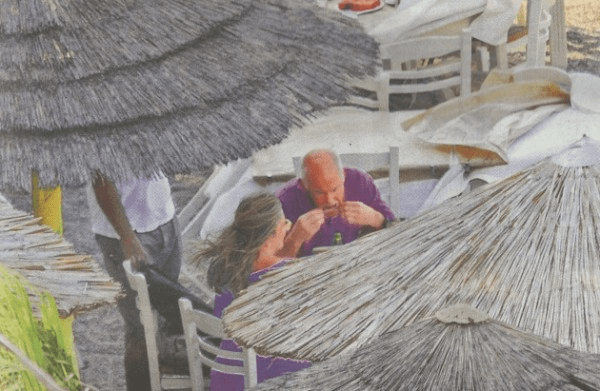 Ο Γιώργος Παπανδρέου χαλαρός, με το σακίδιο στον ώμο, στην Πάτμο [εικόνες] | iefimerida.gr 1