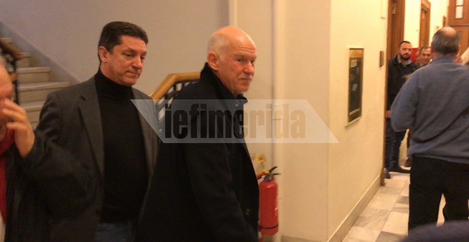 Ο Παπανδρέου επιστρέφει στο ΠΑΣΟΚ -Συναντήθηκε με τη Φώφη Γεννηματά [εικόνες] | iefimerida.gr 8