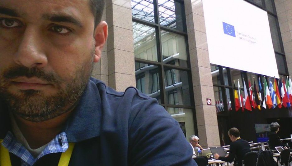 Νέος διορισμός ΣΥΡΙΖΑ: Εβαλαν στο γραφείο του Δρίτσα και την σύζυγο του σκηνοθέτη του Τσίπρα [εικόνες] | iefimerida.gr 6