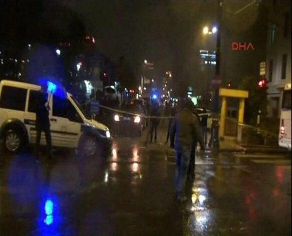 Γυναίκα έκανε επίθεση αυτοκτονίας στην Κωνσταντινούπολη -Ενας νεκρός [εικόνες & βίντεο] | iefimerida.gr 1