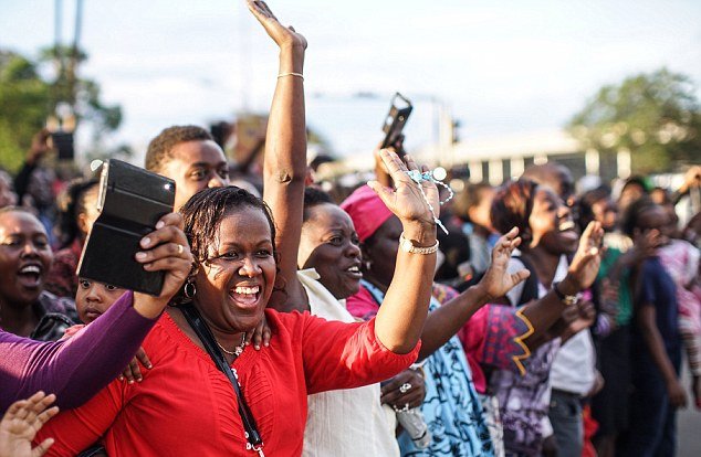 Πάπας Φραγκίσκος: Περισσότερο φοβάμαι τα κουνούπια παρά τους τρομοκράτες στην Αφρική [εικόνες] | iefimerida.gr 3