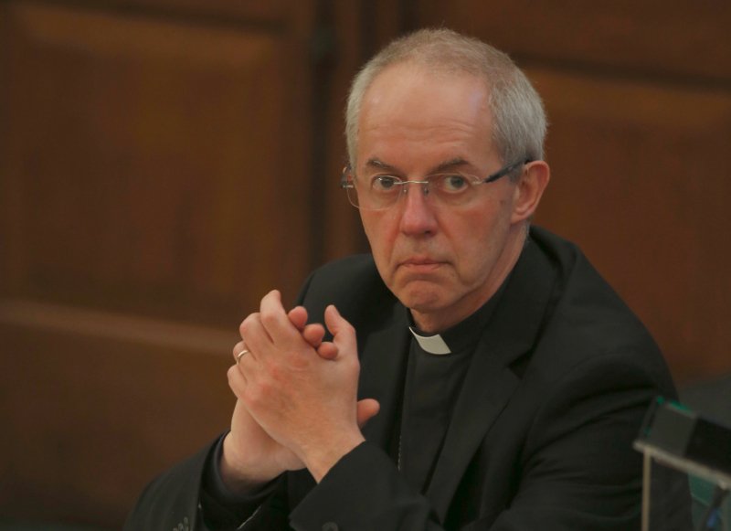 Βρετανική εκκλησία: Τα αγόρια να μπορούν να φορούν τιάρες, φούστες και γόβες στο νηπιαγωγείο [εικόνες] | iefimerida.gr 1