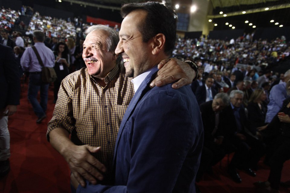 Ο Στέλιος Παππάς, πατέρας του υπουργού Νίκου Παππά, νέος πρόεδρος του ΟΑΣΘ [βίντεο] | iefimerida.gr 0