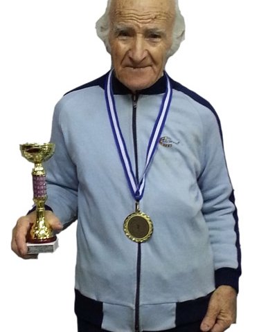 Ρόδος: 84χρονος μαραθωνοδρόμος μιλά για τις διακρίσεις του στον αθλητισμό και τον έρωτα [εικόνες] | iefimerida.gr 0