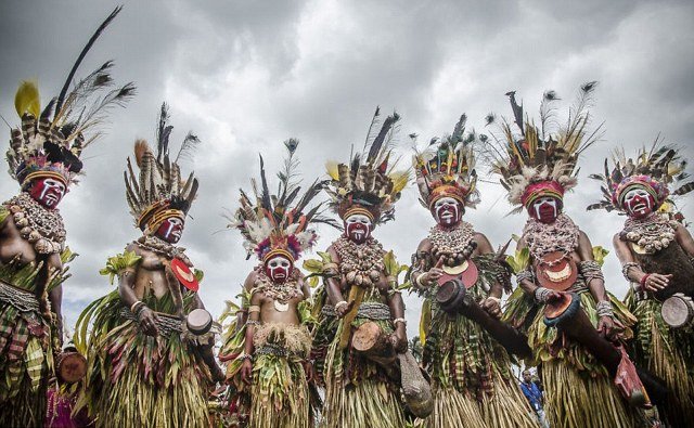 Goroka Show: Η μεγαλύτερη ετήσια συγκέντρωση φυλών στον κόσμο [εικόνες] | iefimerida.gr 1