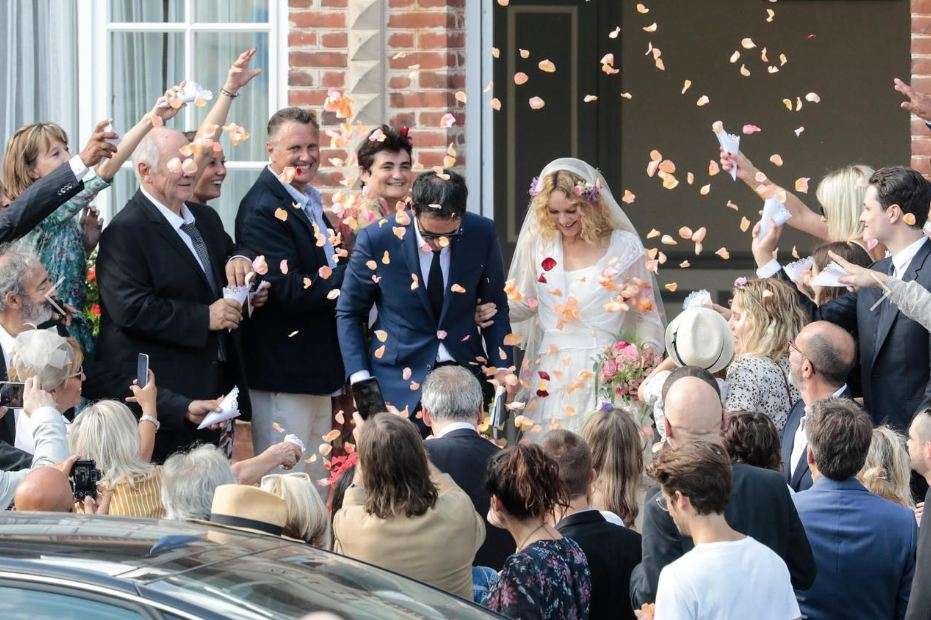 Ξαναπαντρεύτηκε η Βανέσα Παραντί -Παρελθόν ο Τζόνι Ντεπ [εικόνες] | iefimerida.gr 0