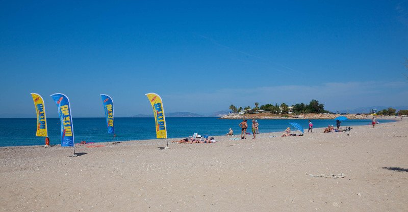 Για μια βουτιά στα πεντακάθαρα νερά της Γλυφάδας -Η παραλία της πόλης βραβεύτηκε με Γαλάζια Σημαία [εικόνες] | iefimerida.gr 2