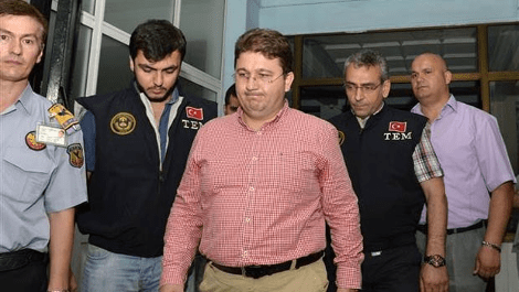 Πλήγμα για τον Ερντογάν λίγο πριν από τις εκλογές οι συλλήψεις 76 αξιωματούχων για διαφθορά [βίντεο&εικόνα] | iefimerida.gr 0