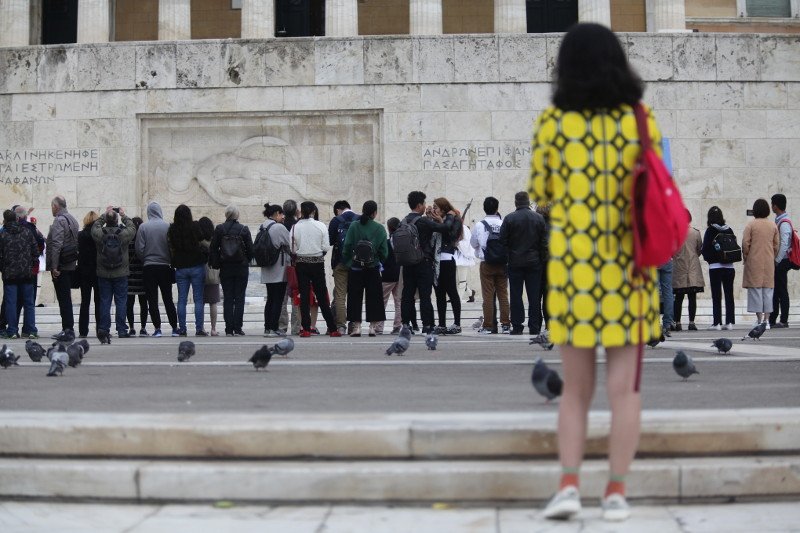 Μαθητική παρέλαση στην Αθήνα: Χαμόγελα από μικρούς και μεγάλους μαθητές [εικόνες] | iefimerida.gr 12