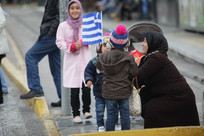 Μαθητική παρέλαση στην Αθήνα: Χαμόγελα από μικρούς και μεγάλους μαθητές [εικόνες] | iefimerida.gr 8