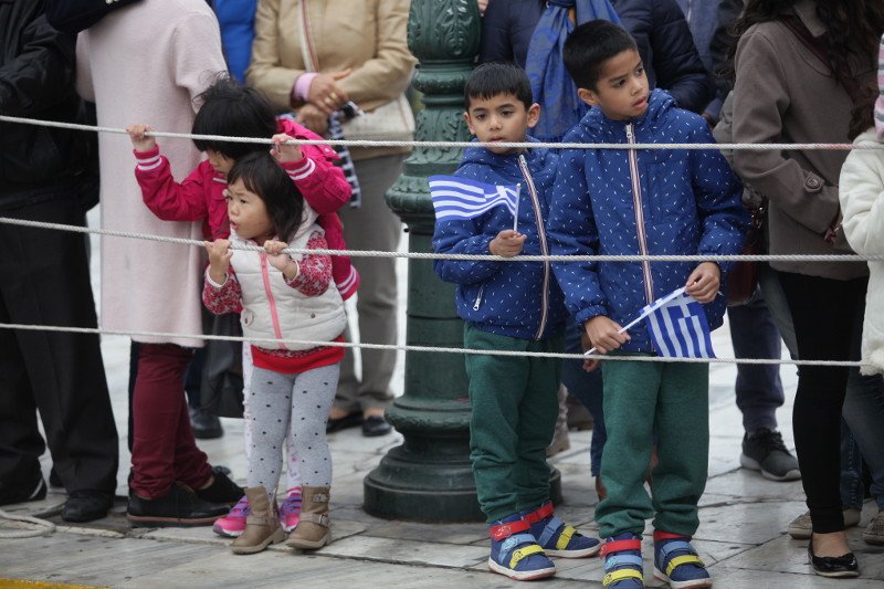 Μαθητική παρέλαση στην Αθήνα: Χαμόγελα από μικρούς και μεγάλους μαθητές [εικόνες] | iefimerida.gr 9