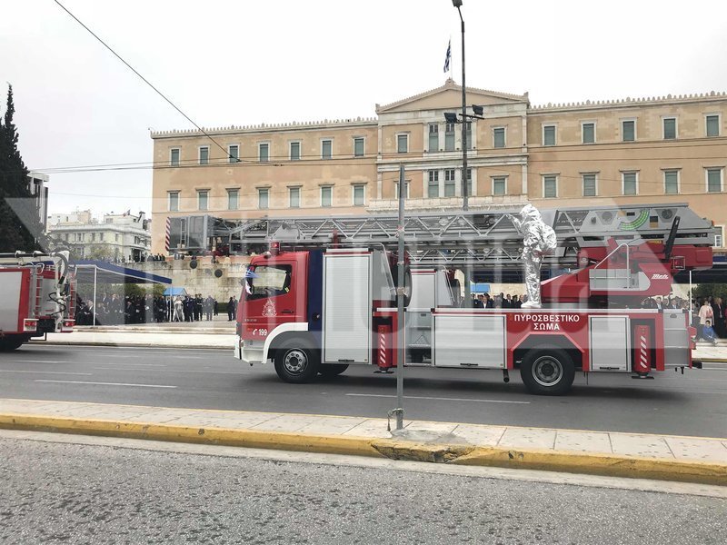 Η στρατιωτική παρέλαση για την 25η Μαρτίου -Εντυπωσιακές εικόνες & βίντεο | iefimerida.gr 0