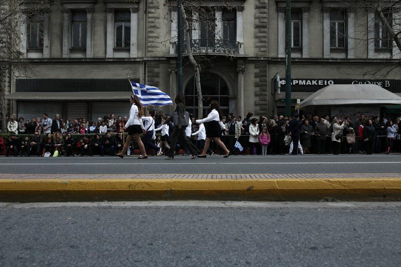 Χαμόγελα, χρώμα, νιάτα -Η σημερινή μαθητική παρέλαση στην Αθήνα σε 20 καρέ [εικόνες] | iefimerida.gr 14