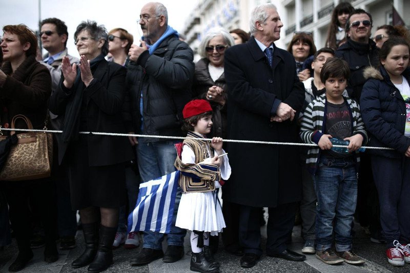 Χαμόγελα, χρώμα, νιάτα -Η σημερινή μαθητική παρέλαση στην Αθήνα σε 20 καρέ [εικόνες] | iefimerida.gr 15