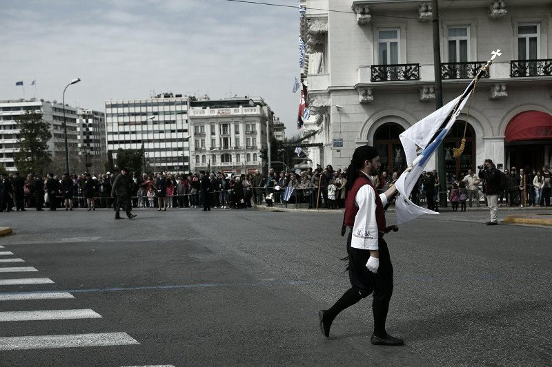 Χαμόγελα, χρώμα, νιάτα -Η σημερινή μαθητική παρέλαση στην Αθήνα σε 20 καρέ [εικόνες] | iefimerida.gr 18