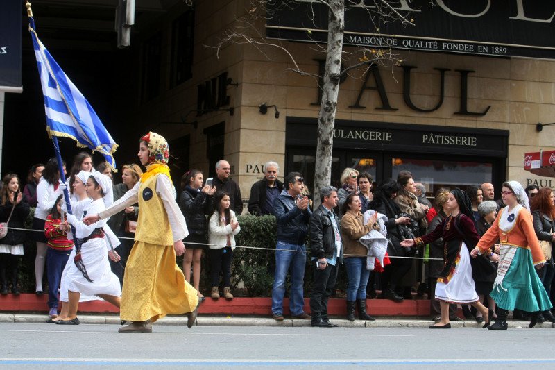 Χαμόγελα, χρώμα, νιάτα -Η σημερινή μαθητική παρέλαση στην Αθήνα σε 20 καρέ [εικόνες] | iefimerida.gr 3