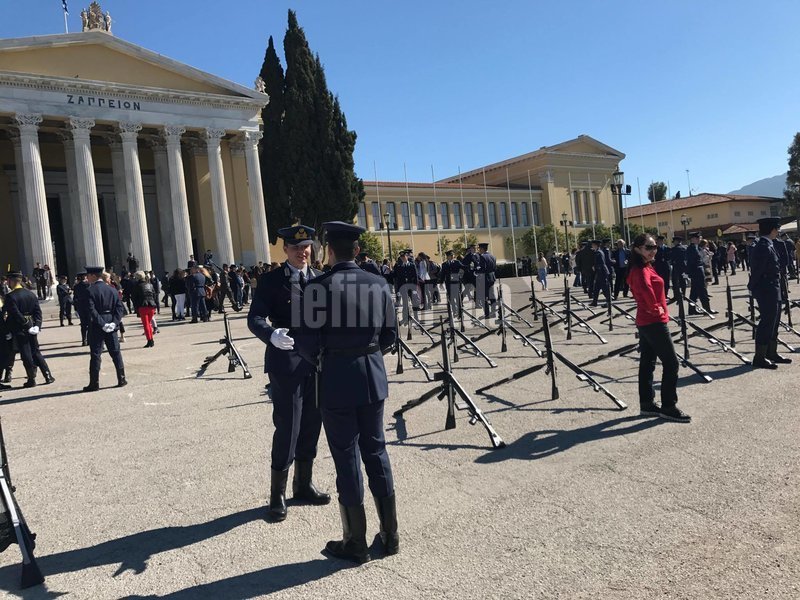 Όλα έτοιμα για τη στρατιωτική παρέλαση στην Αθήνα