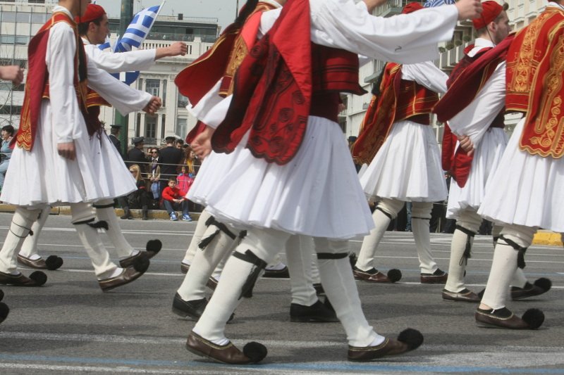 Χαμόγελα, χρώμα, νιάτα -Η σημερινή μαθητική παρέλαση στην Αθήνα σε 20 καρέ [εικόνες] | iefimerida.gr 7