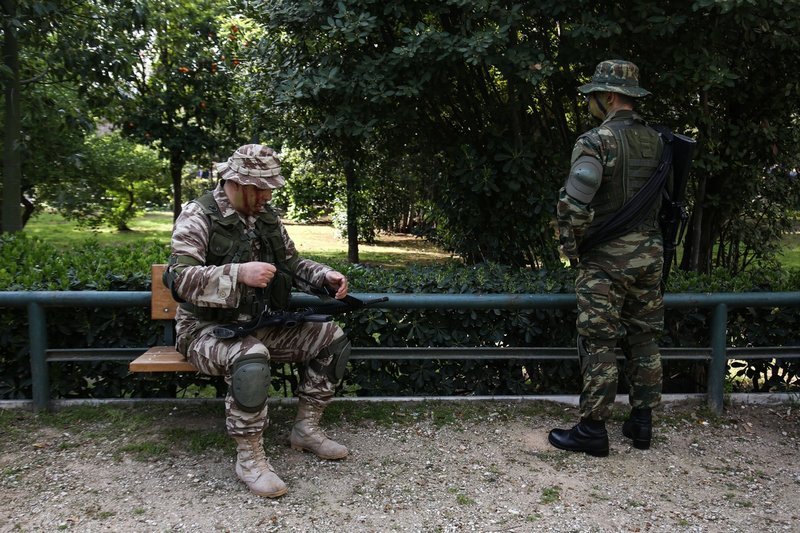 Η στρατιωτική παρέλαση μέσα από τον φωτογραφικό φακό -Εντυπωσιακές εικόνες και από τα... παρασκήνια | iefimerida.gr 0