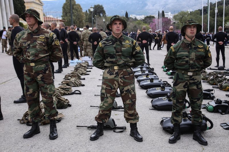 Η στρατιωτική παρέλαση μέσα από τον φωτογραφικό φακό -Εντυπωσιακές εικόνες και από τα... παρασκήνια | iefimerida.gr 3