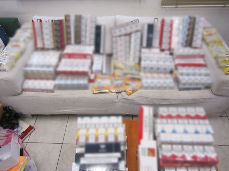 Σχεδόν 50.000 είδη παρεμπορίου κατασχέθηκαν στην Πάτρα [εικόνες] | iefimerida.gr 1