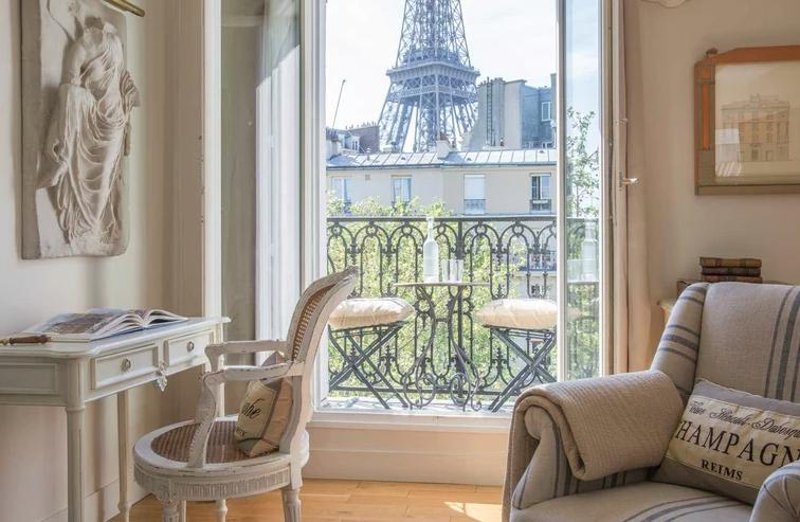 Πολυτελείς αλλά προσιτές διακοπές -Μένουμε σε κάστρο της Γαλλίας με 77 δολάρια [εικόνες] | iefimerida.gr 4