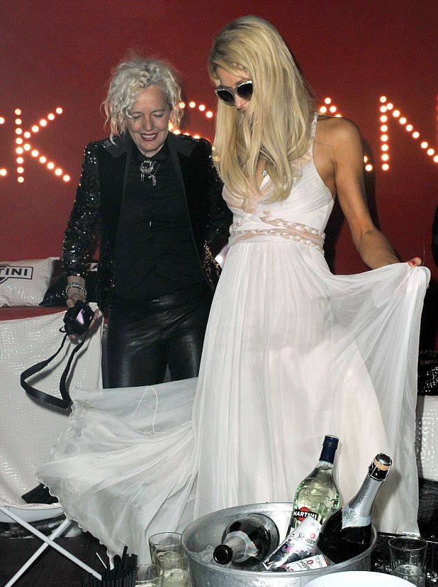 Η Πάρις Χίλτον ξεσάλωσε στις Κάννες [εικόνες] | iefimerida.gr 1