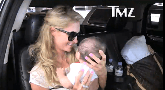 Το νέο «αξεσουάρ» της Πάρις Χίλτον είναι ένα... μωρό [εικόνα] | iefimerida.gr 1