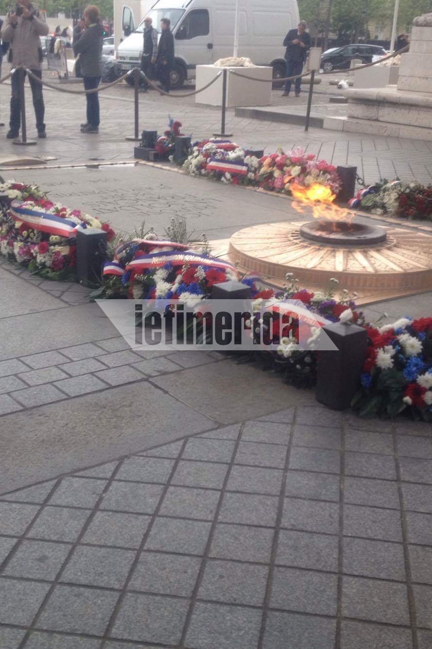 Γαλλικές εκλογές: Στιγμιότυπα από το Παρίσι λίγο πριν κλείσουν οι κάλπες [εικόνες] | iefimerida.gr 1